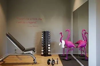 Hotel Moxy London Excel